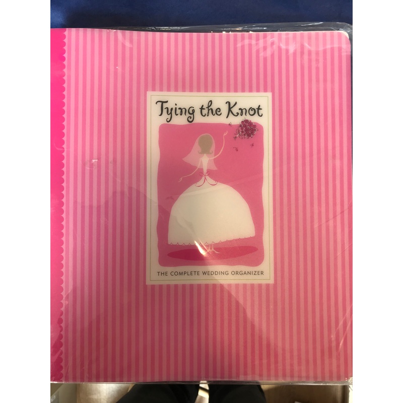 Tying the Knot – Wedding Organizer