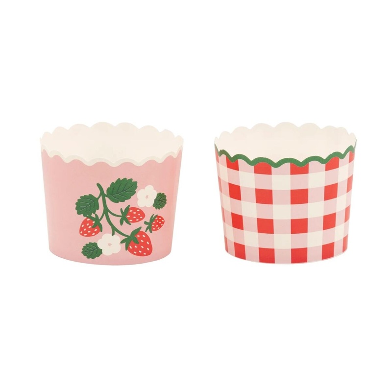 Strawberry Gingham Baking Cup