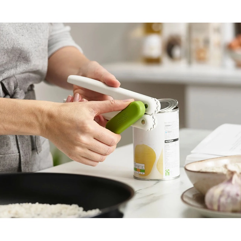 Pivot 3-in-1 Can Opene