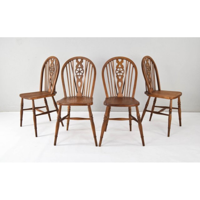 Antique Windsor English Victorian Dining Room Chairs from Ercol, 1920s, Set of 4 for sale at Pamono