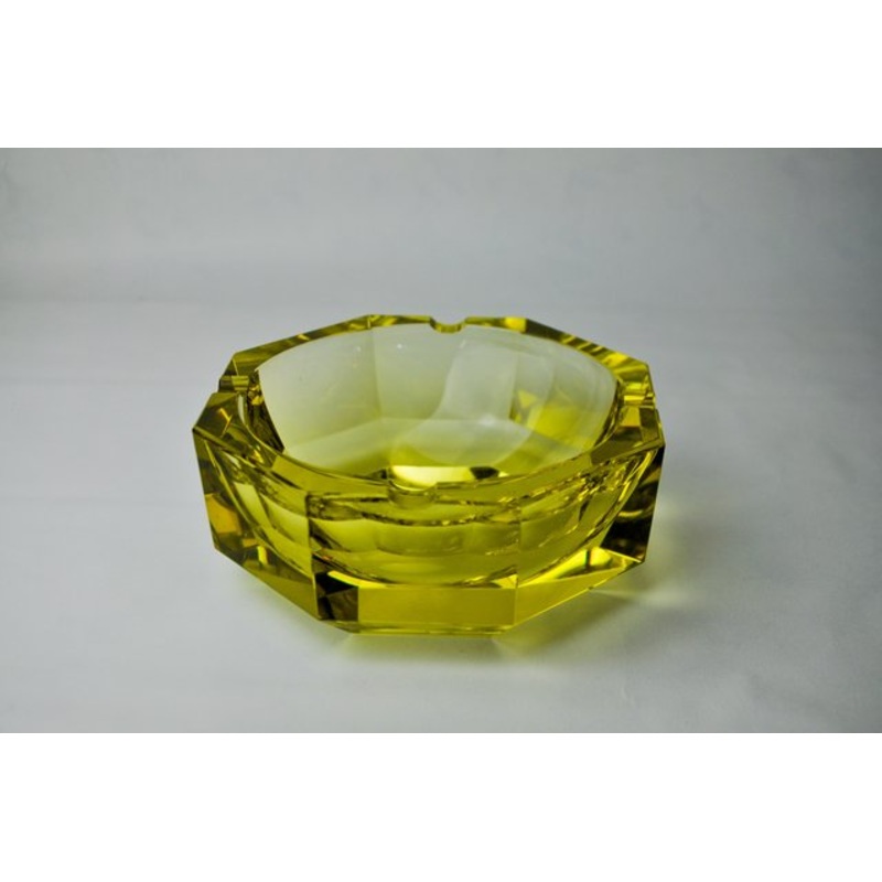 Green Sommerso Ashtray in Faceted Glass attributed to Seguso, Murano, Italy, 1970s for sale at Pamono