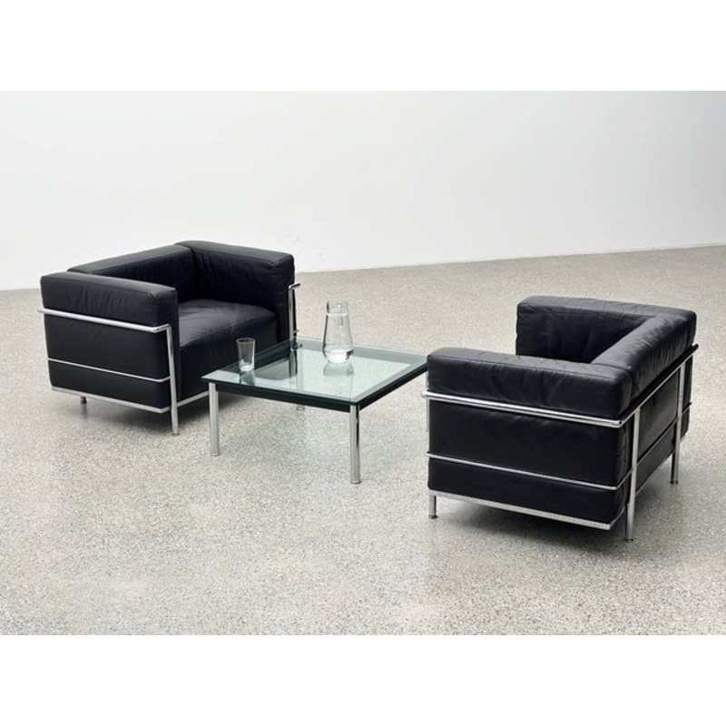 LC10 Coffee Table by Le Corbusier for Cassina for sale at Pamono