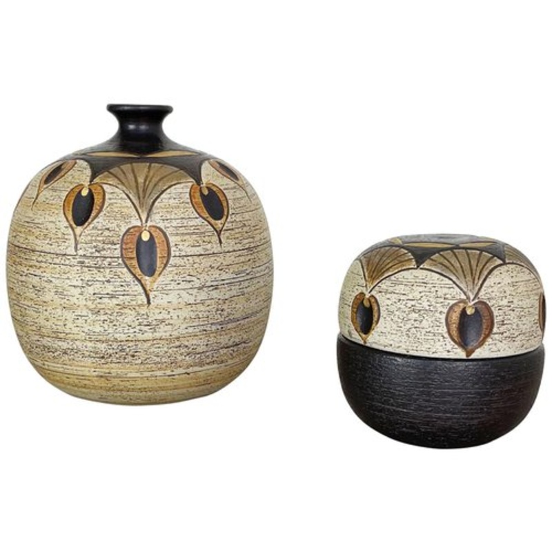 German Modern Ceramic Objects by Peter Mller for Sgrafo Modern, 1970s, Set of 2 for sale at Pamono