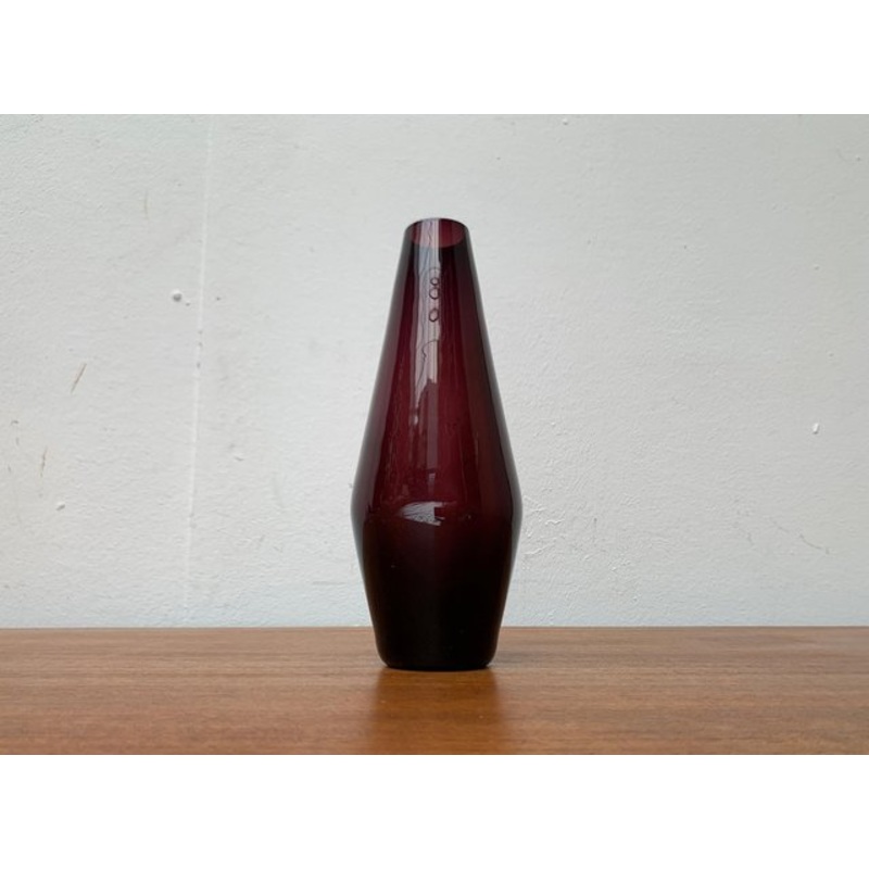 Mid-Century Minimalist Glass Vase, 1960s for sale at Pamono