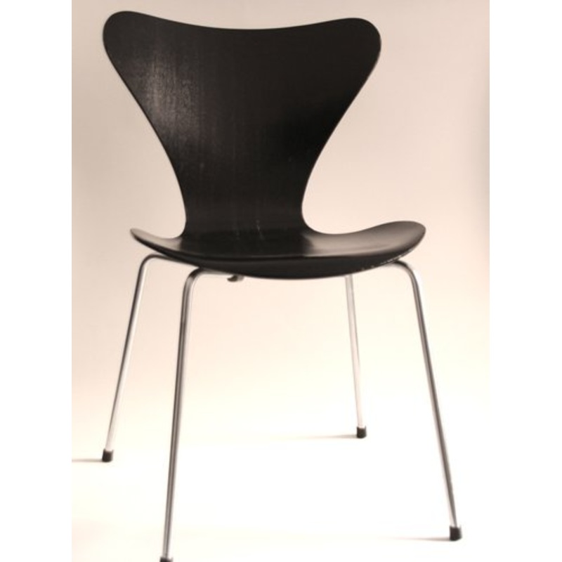 Model 3107 Black Chair by Arne Jacobsen for Fritz Hansen, 1960s for sale at Pamono