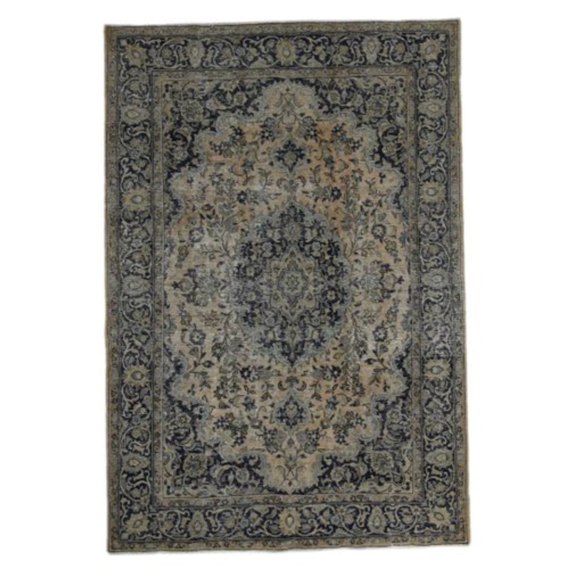 Vintage Hand-Knotted Middle Eastern Rug for sale at Pamono-SZS-2143261