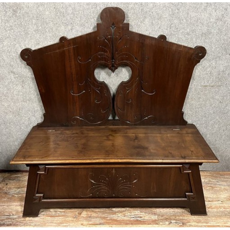 19th Century Wedding Chest in Oak with Brown Patina, 1850s for sale at Pamono