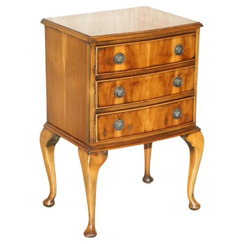 Bedside Table in Burr Yew Wood, 1940s for sale at Pamono