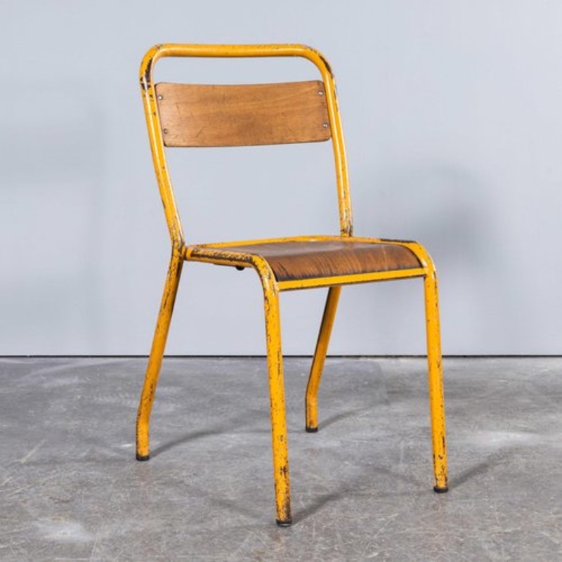 French Metal Bistro Dining Chair from Tolix, 1950s for sale at Pamono