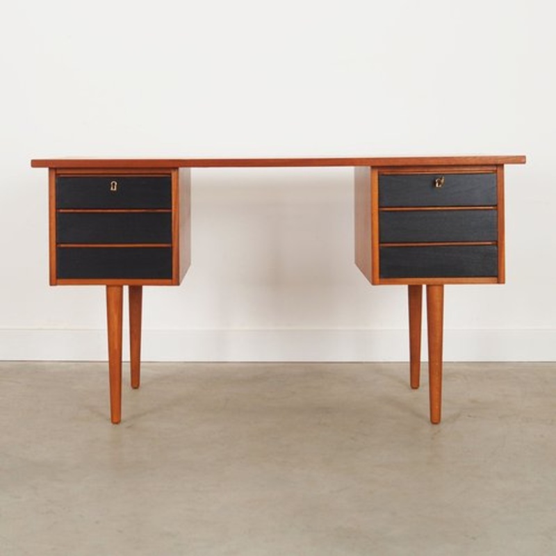Danish Teak Desk, 1960s for sale at Pamono
