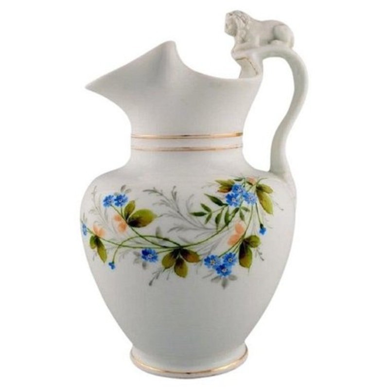 Antique Chocolate Jug in Porcelain Modelled with a Lion from Bing & Grndahl for sale at Pamono