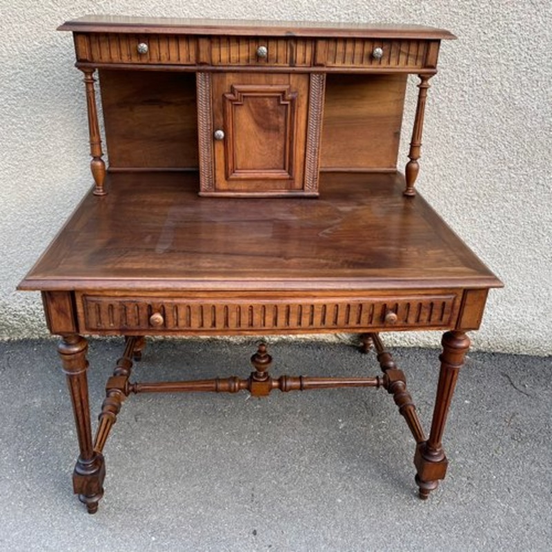 Antique Tiered Office Desk, 1900s for sale at Pamono