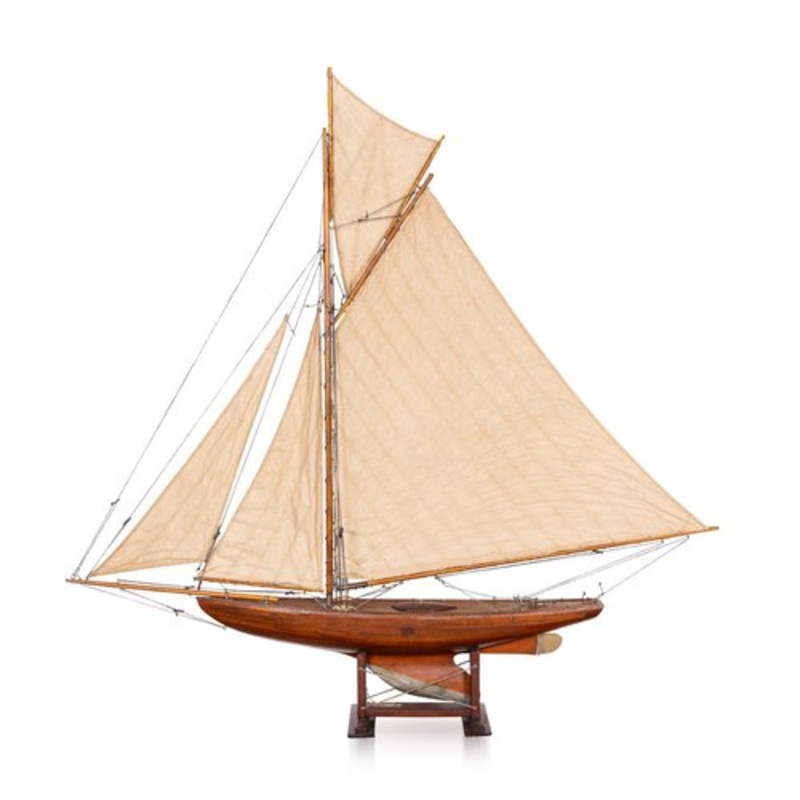 Large English Plank on Frame Pond Yacht, 1910s for sale at Pamono