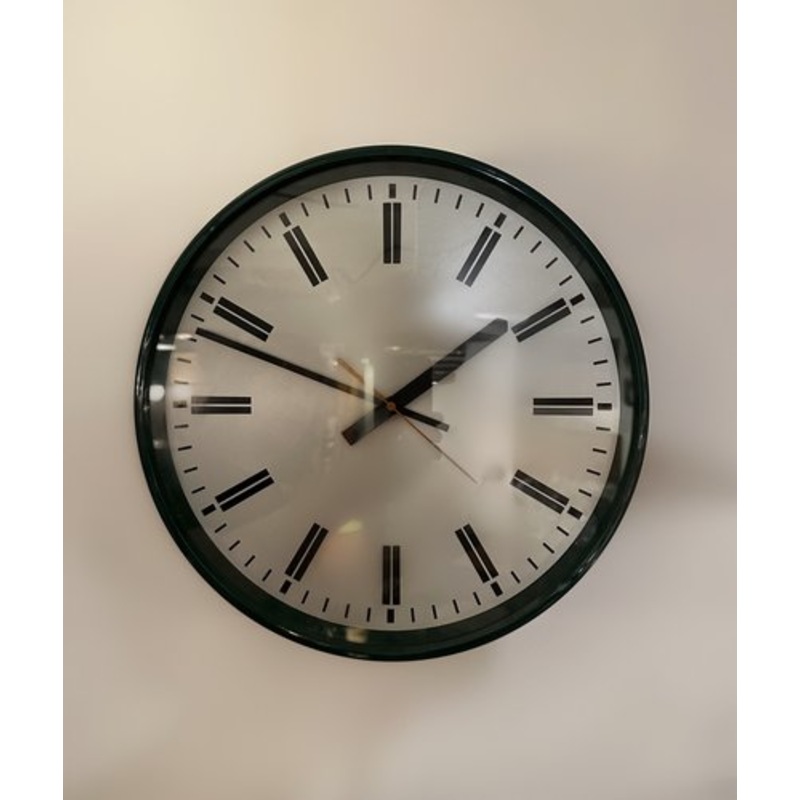 Mid-Century Racing Green and Chrome Factory Clock by Robert Welch for Smiths, 1960 for sale at Pamono