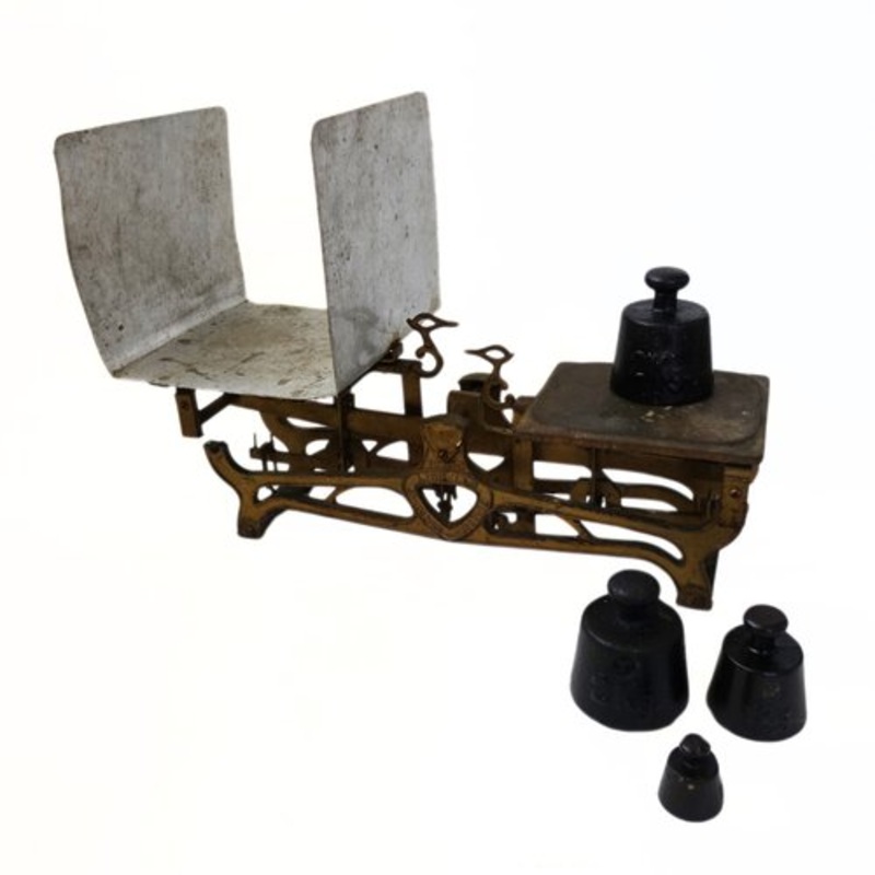Antique Painted Cast Iron Scale from Lindells Jnkping, 1900s, Set of 5 for sale at Pamono
