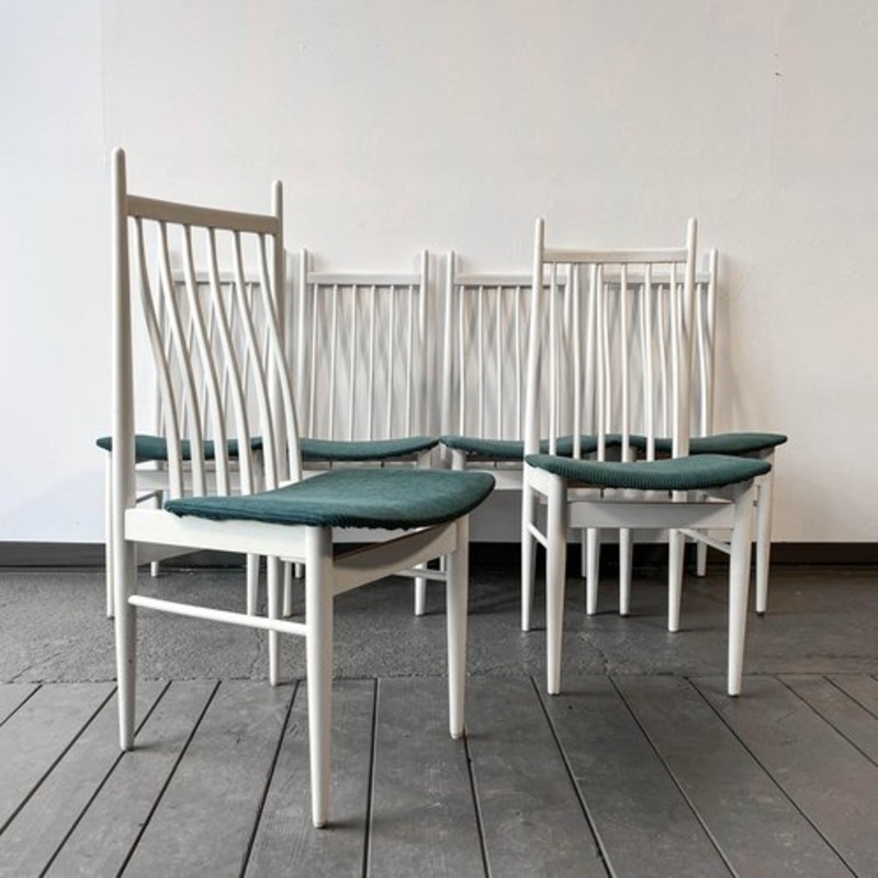 Set of Vintage Wood Rung Chairs for sale at Pamono