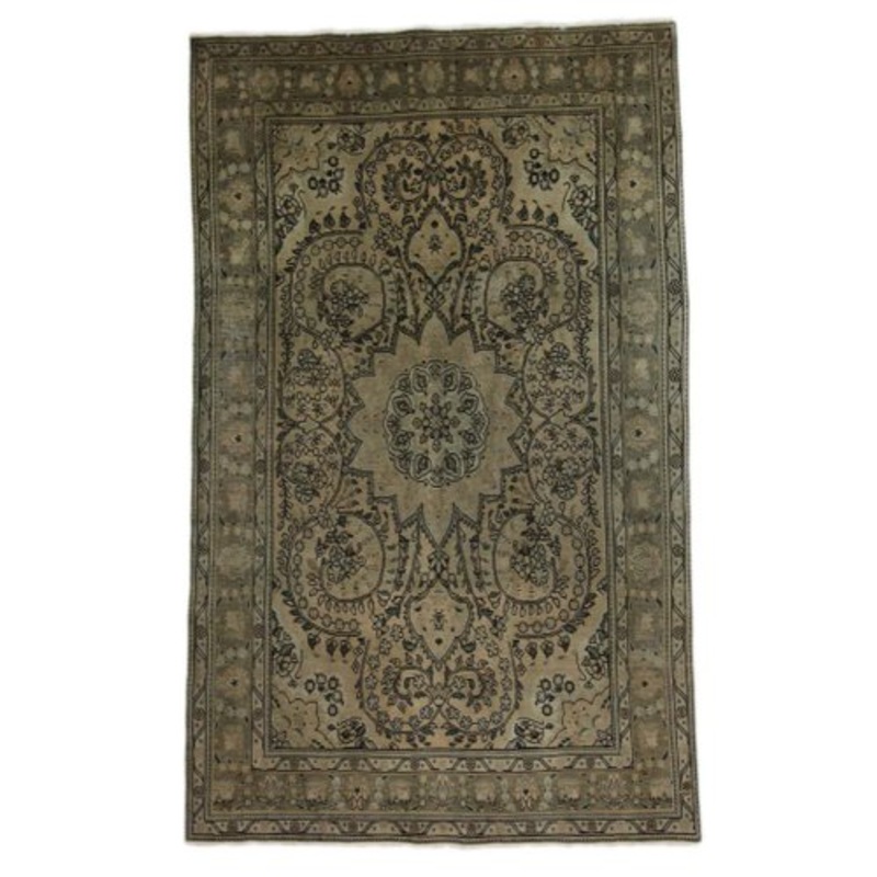 Vintage Middle Eastern Hand-Knotted Rug for sale at Pamono-SZS-2143218