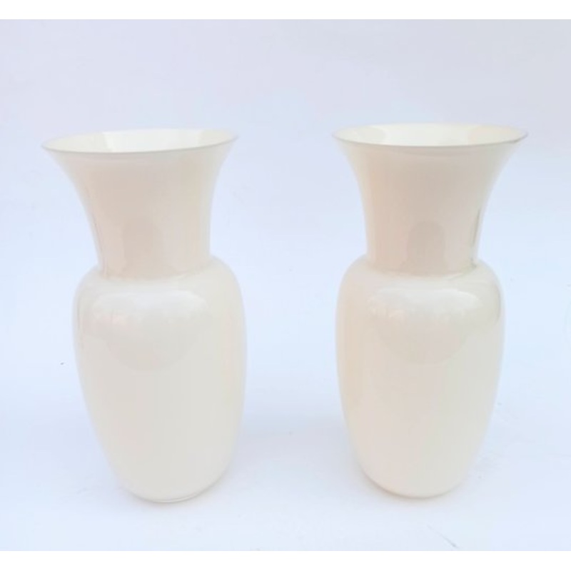 Opal Glass Vase in the Style of Paolo Venini, 1930s for sale at Pamono