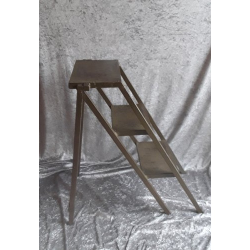 Vintage Industrial Step Ladder in Metal, 1950s for sale at Pamono