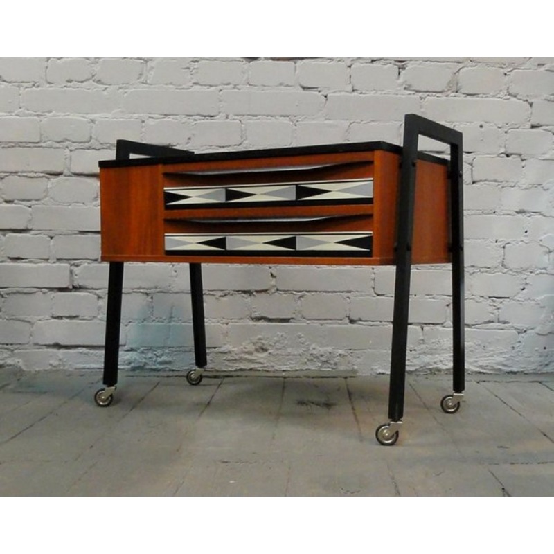 Chest of Drawers in Teak, 1960s for sale at Pamono-QFD-958924