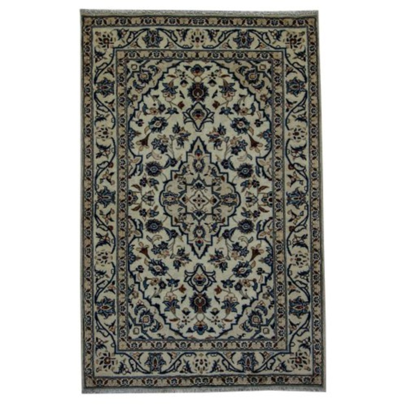 Middle Eastern Rug in Wool for sale at Pamono-SZS-2143424