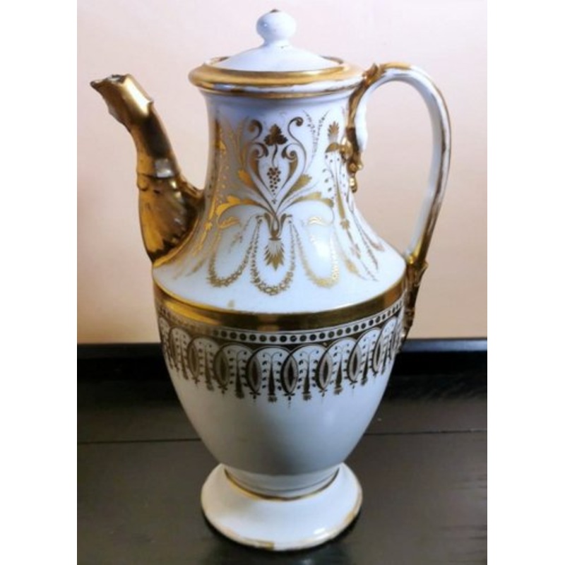 Napoleon III Porcelain De Paris Chocolate Teapot with Pure Gold Decorations for sale at Pamono