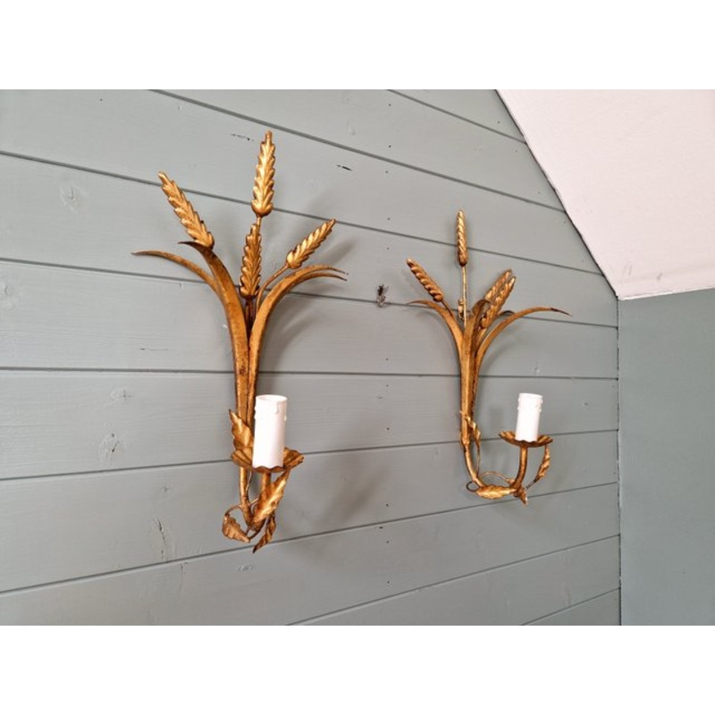 Italian Wall Lights in Gilded Metal Ears of Wheat Decor, 1960s, Set of 2 for sale at Pamono