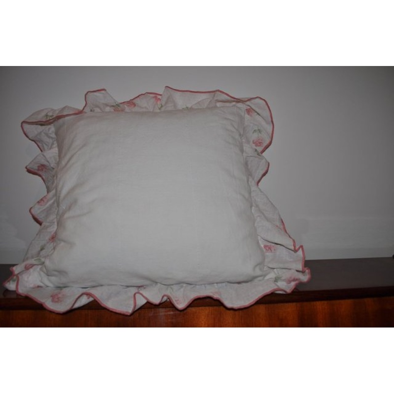 Vintage Rose Patterned Ruffled Cushion for sale at Pamono