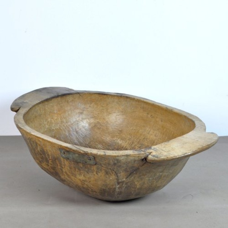Big Handmade Hungarian Wooden Dough Bowl, Early 1900s for sale at Pamono