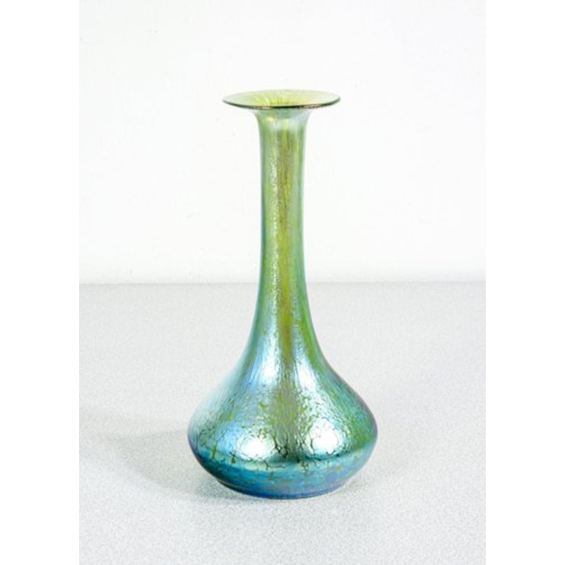Iridescent Blown Glass Papillon Vase from Loetz for sale at Pamono