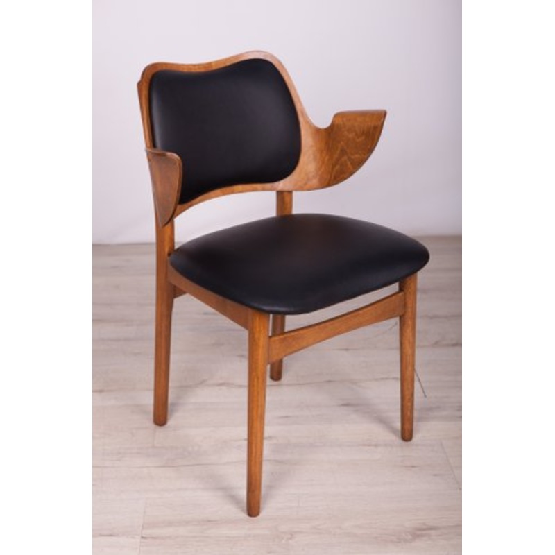 Model 107 Teak Armchair by Hans Olsen for Bramin, 1950s for sale at Pamono