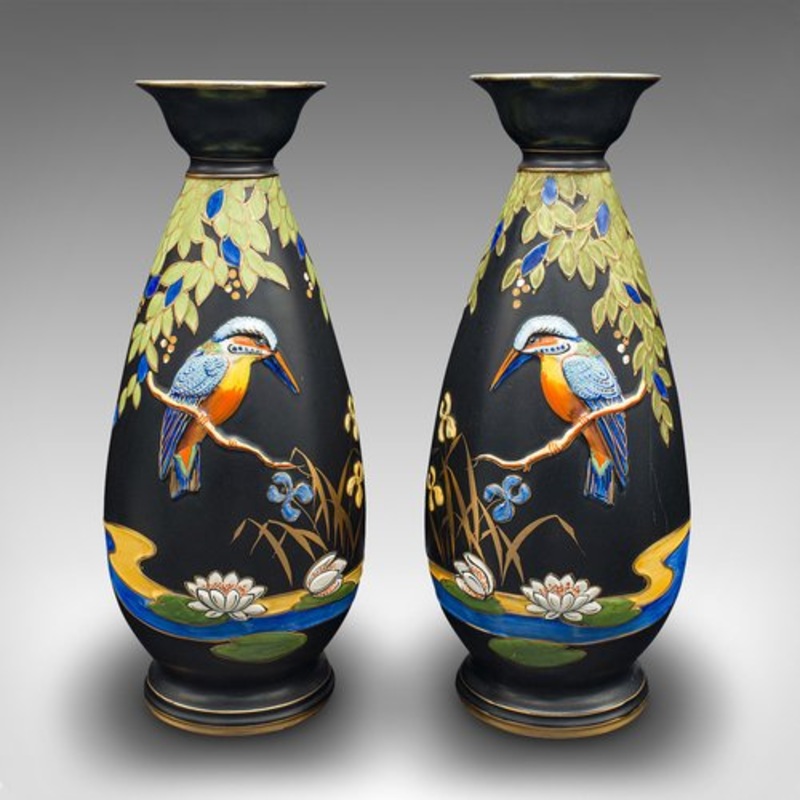 Vintage Art Deco English Kingfisher Display Vases in Satin Finish, 1930, Set of 2 for sale at Pamono