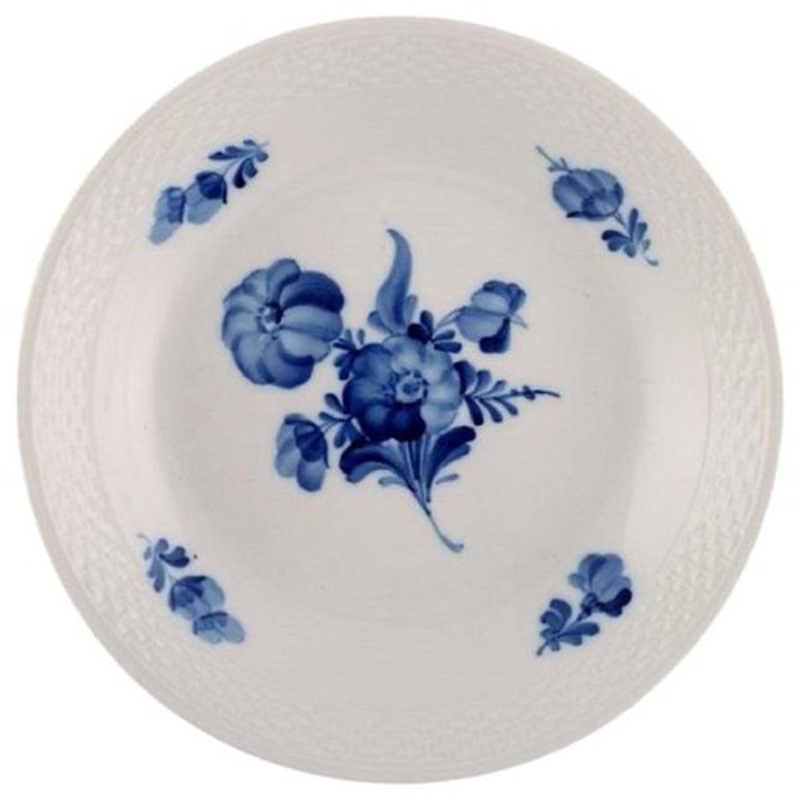 Blue Flower Braided Bowl Model Number 10/8155 from Royal Copenhagen for sale at Pamono