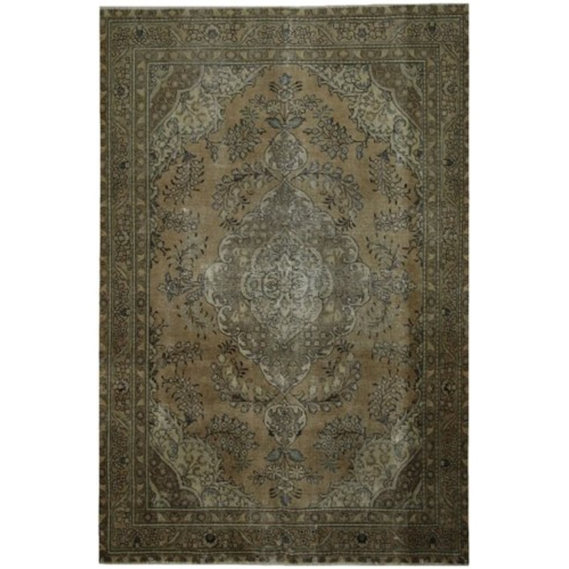 Vintage Middle Eastern Hand-Knotted Rug for sale at Pamono-SZS-2143229