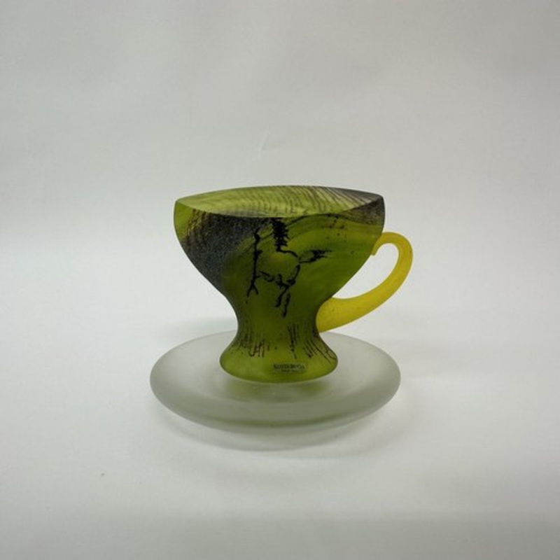 Green Glass Teacup by Kjell Engman for Kosta Boda, Sweden, 1980s for sale at Pamono