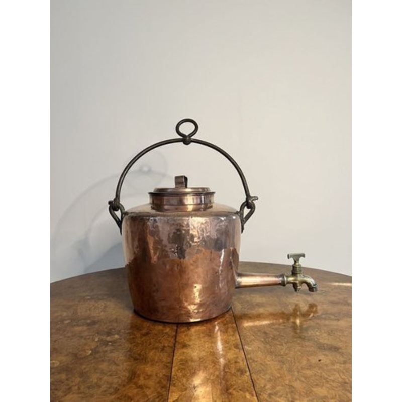 Large George III Hanging Copper Water Urn, 1800s for sale at Pamono