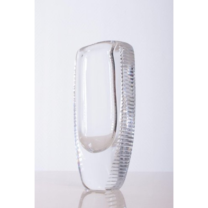 Vase by Vicke Lindstrand for Kosta for sale at Pamono