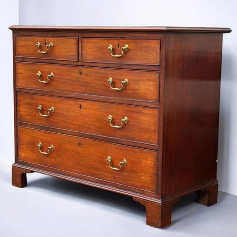 Georgian Mahogany Chest of Drawers for sale at Pamono