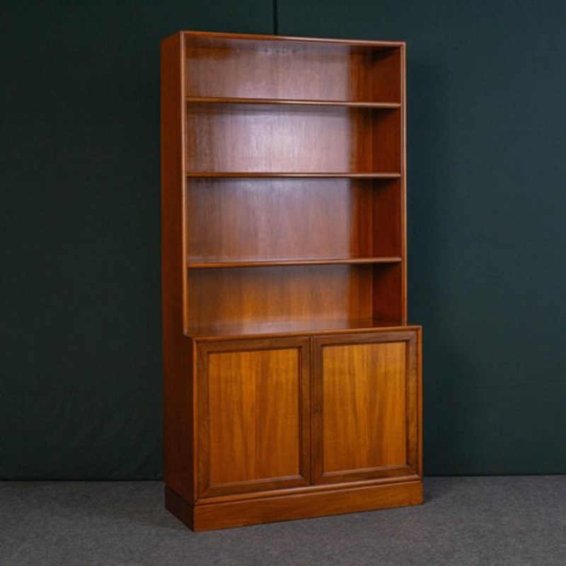 Mid-Century Danish Shelf, 1960s for sale at Pamono
