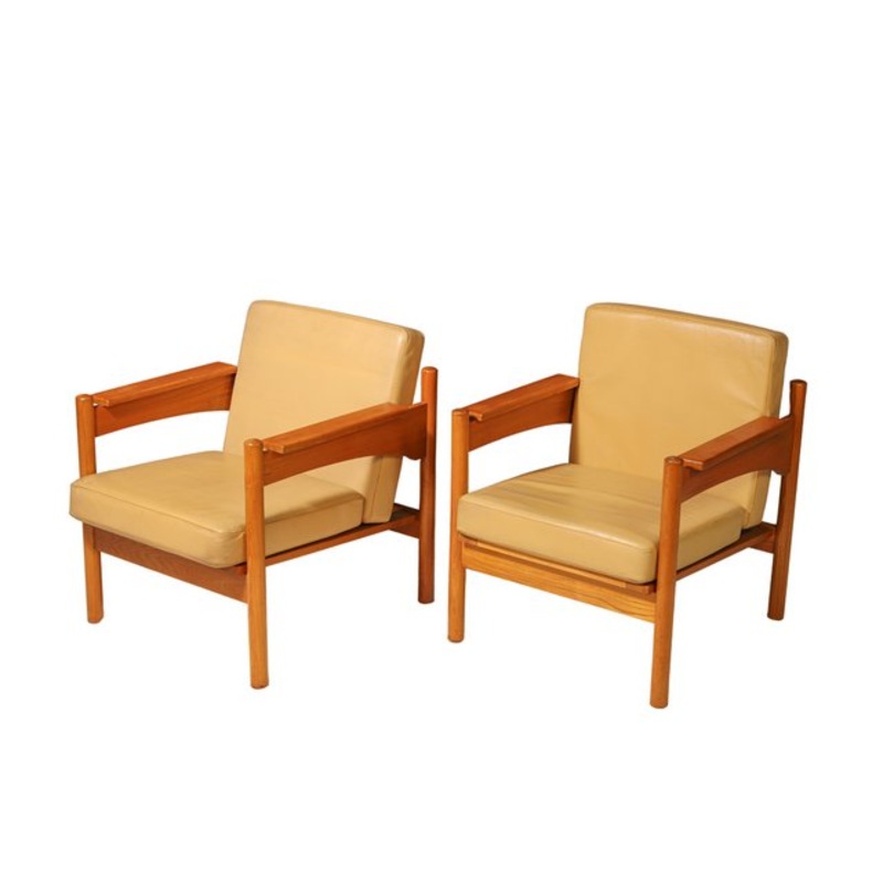 Set of Oak and Leather Armchairs from Uluv Krsn Jizba, 1960s, Set of 2 for sale at Pamono