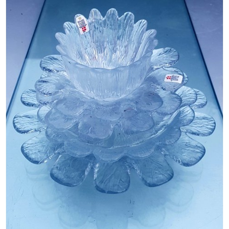 Large Clear Flower-Shaped Bowls from Holmegaard, 1970s, Set of 4 for sale at Pamono