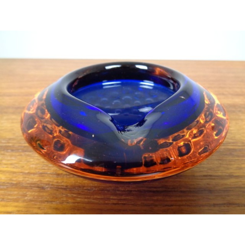 Italian Murano Glass Bowl, 1960s for sale at Pamono