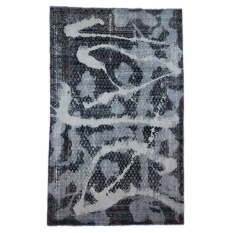 Vintage Hand-Knotted Reworked Middle Eastern Rug for sale at Pamono-SZS-2143211