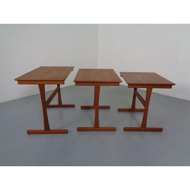 Danish Teak Nesting Tables, 1960s, Set of 3 for sale at Pamono-RDW-833730
