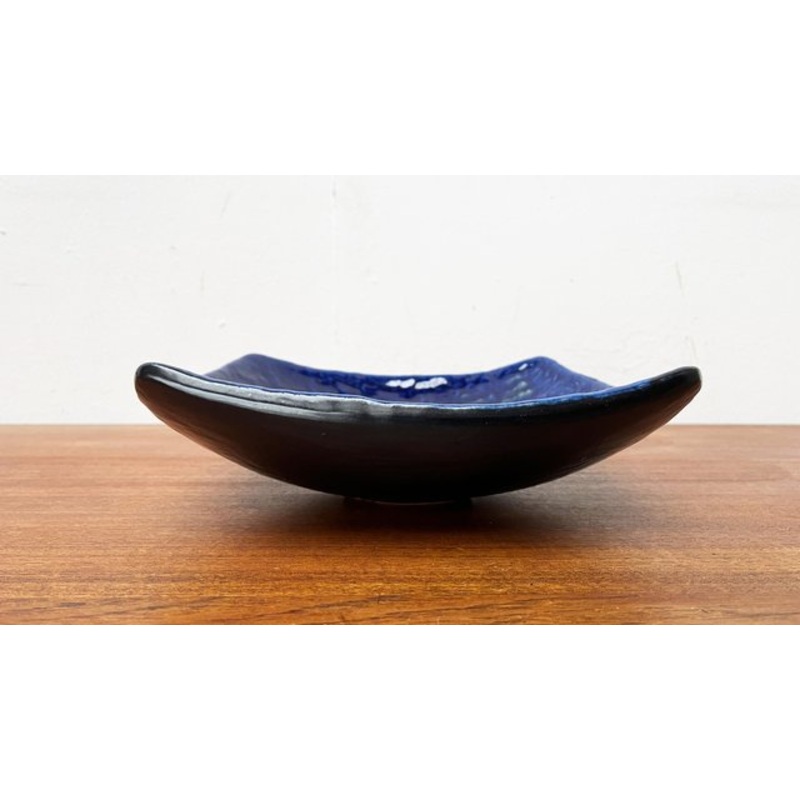 Mid-Century Brutalist Fat Lava Pottery Bowl, 1960s for sale at Pamono