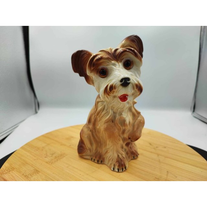 Porcelain Figure of a Dog from Lippelsdorf, 1970s for sale at Pamono