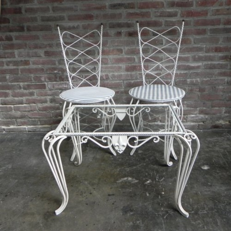 Romantic Style Bedroom Table & Chairs, 1960s, Set of 3 for sale at Pamono