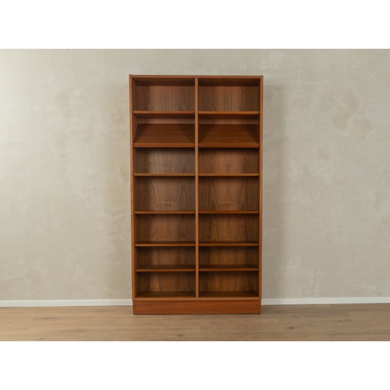 Vintage Bookcase by Poul Hundevad for Hundevad & Co., 1960s for sale at Pamono