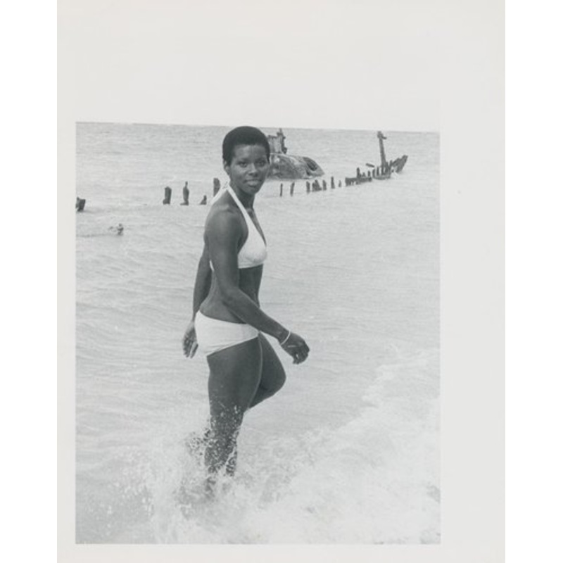 Gloria Hendry in James Bond, 1973, Photographic Print for sale at Pamono