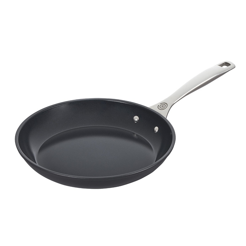 Le Creuset Essential Nonstick Ceramic 10″ Fry Pan
